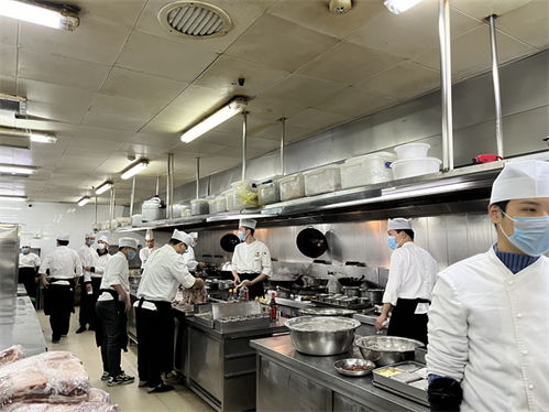 守好“舌尖上的年味”——杭州市场监管部门开展年夜饭承办单位专项检查